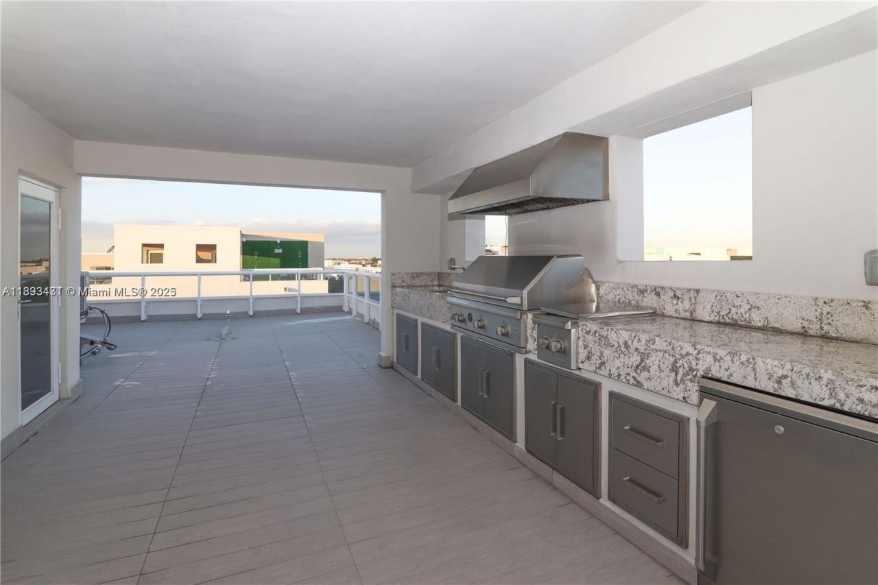 10501 NW 66th St, Unit 10501, Doral, FL 33178 Photo