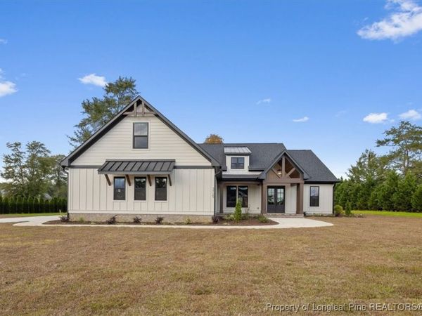 3729 Riverhill Drive, Fayetteville, NC 28306