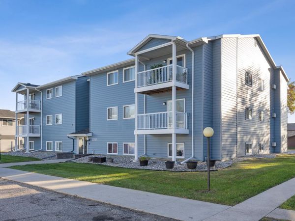 2535 25th Street S, Unit B203, Fargo, ND 58103