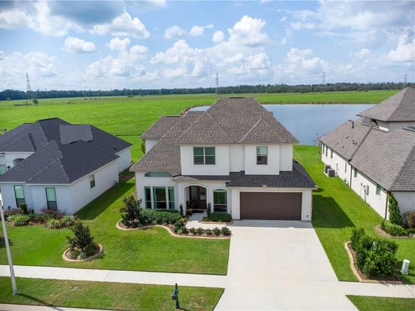 109 MOONLIGHT COVE Lane, Luling, LA 70070