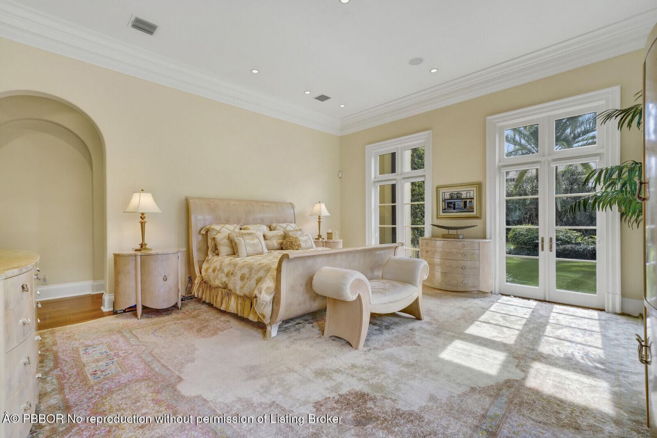 160 Clarendon Avenue, Palm Beach, FL 33480 Photo