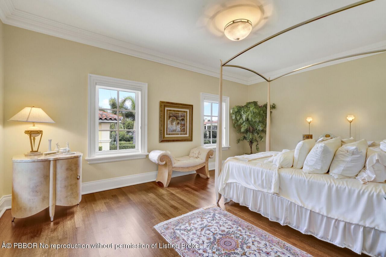 160 Clarendon Avenue, Palm Beach, FL 33480 Photo