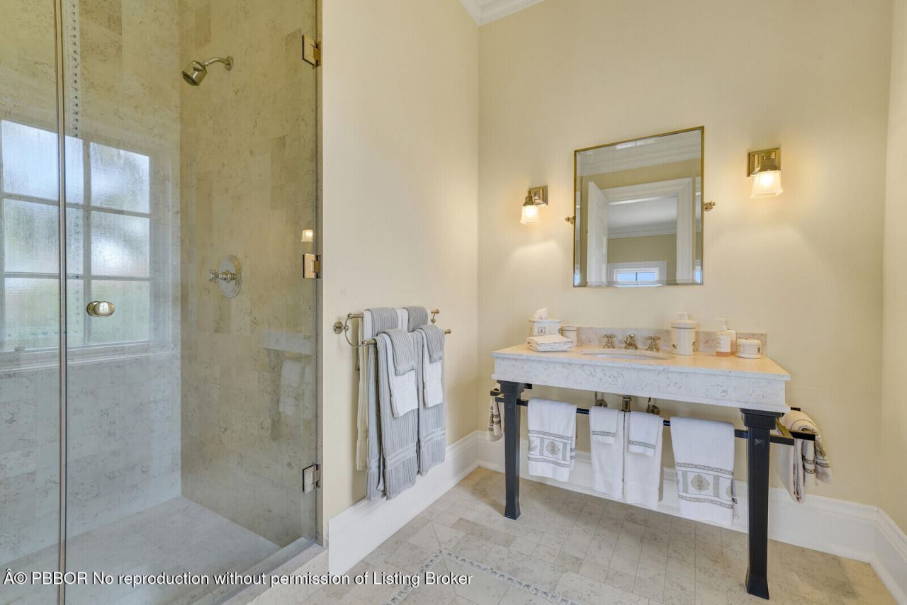 160 Clarendon Avenue, Palm Beach, FL 33480 Photo