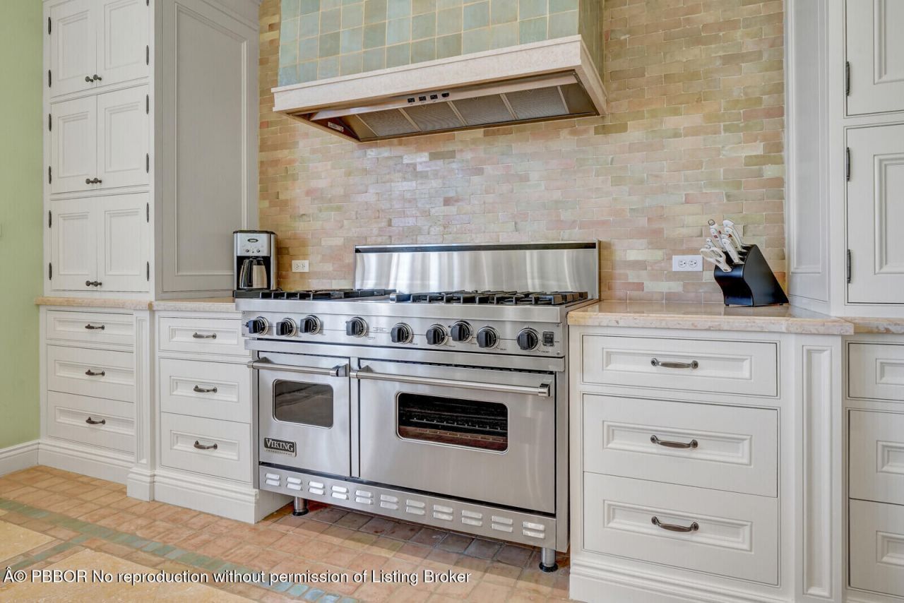 160 Clarendon Avenue, Palm Beach, FL 33480 Photo