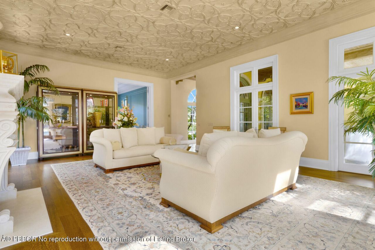 160 Clarendon Avenue, Palm Beach, FL 33480 Photo