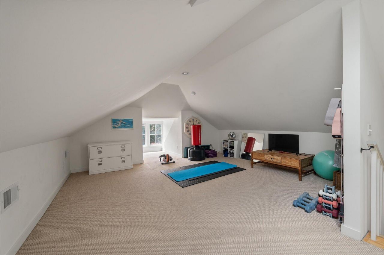 4 Kenilworth Avenue Photo 38