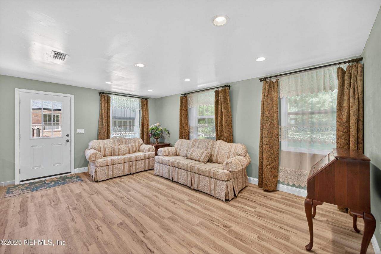 11341 V C Johnson Road, Jacksonville, FL 32218 Photo