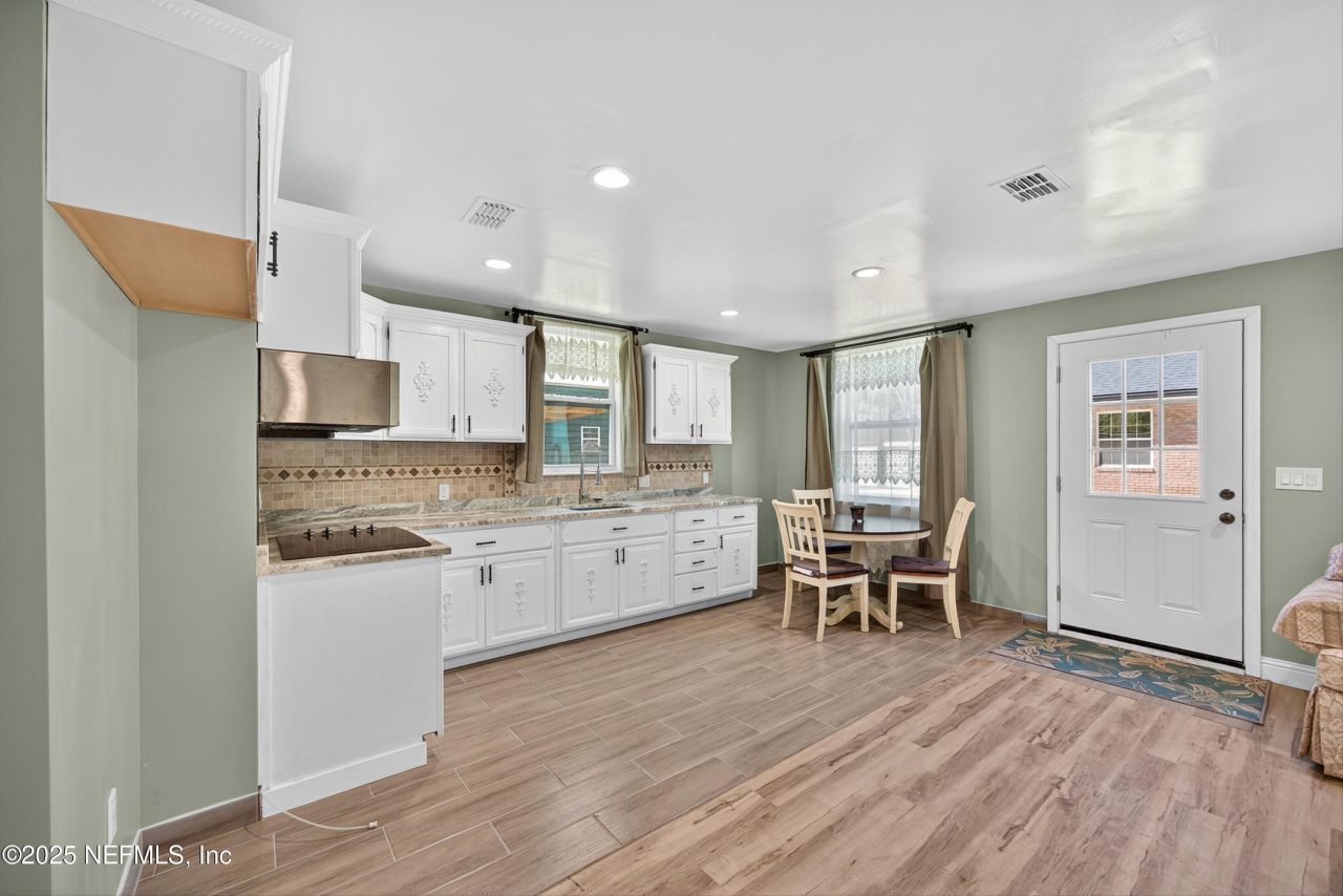 11341 V C Johnson Road, Jacksonville, FL 32218 Photo