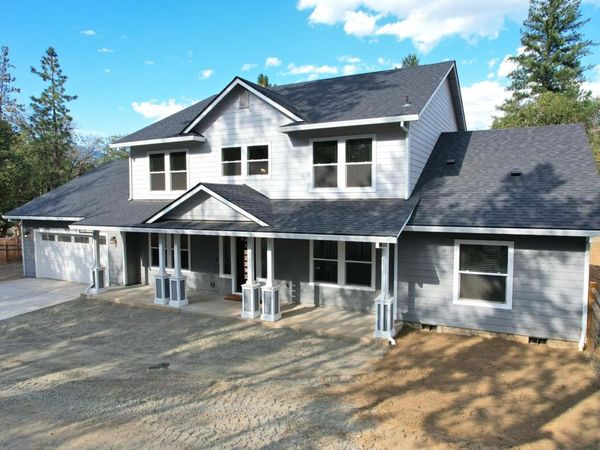 588 Upper Applegate Road, Jacksonville, OR 97530