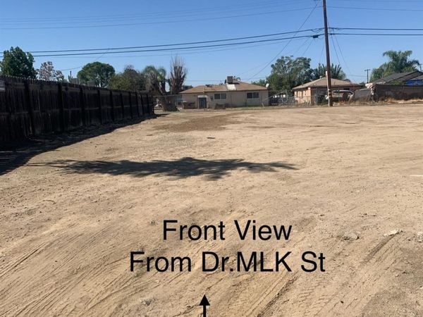 326 Dr Martin L King Jr Boulevard, Bakersfield, CA 93307
