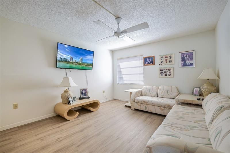 3910 Inverrary Boulevard, Unit 805-B, Lauderhill, FL 33319 Photo