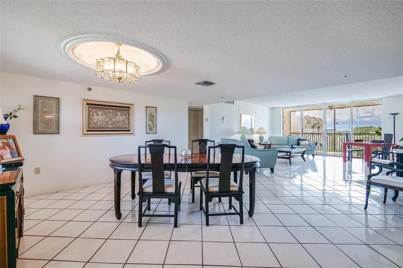 3910 Inverrary Boulevard, Unit 805-B, Lauderhill, FL 33319 Photo