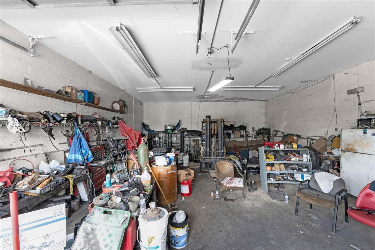 15100 SW 200th St, Miami, FL 33187 Photo