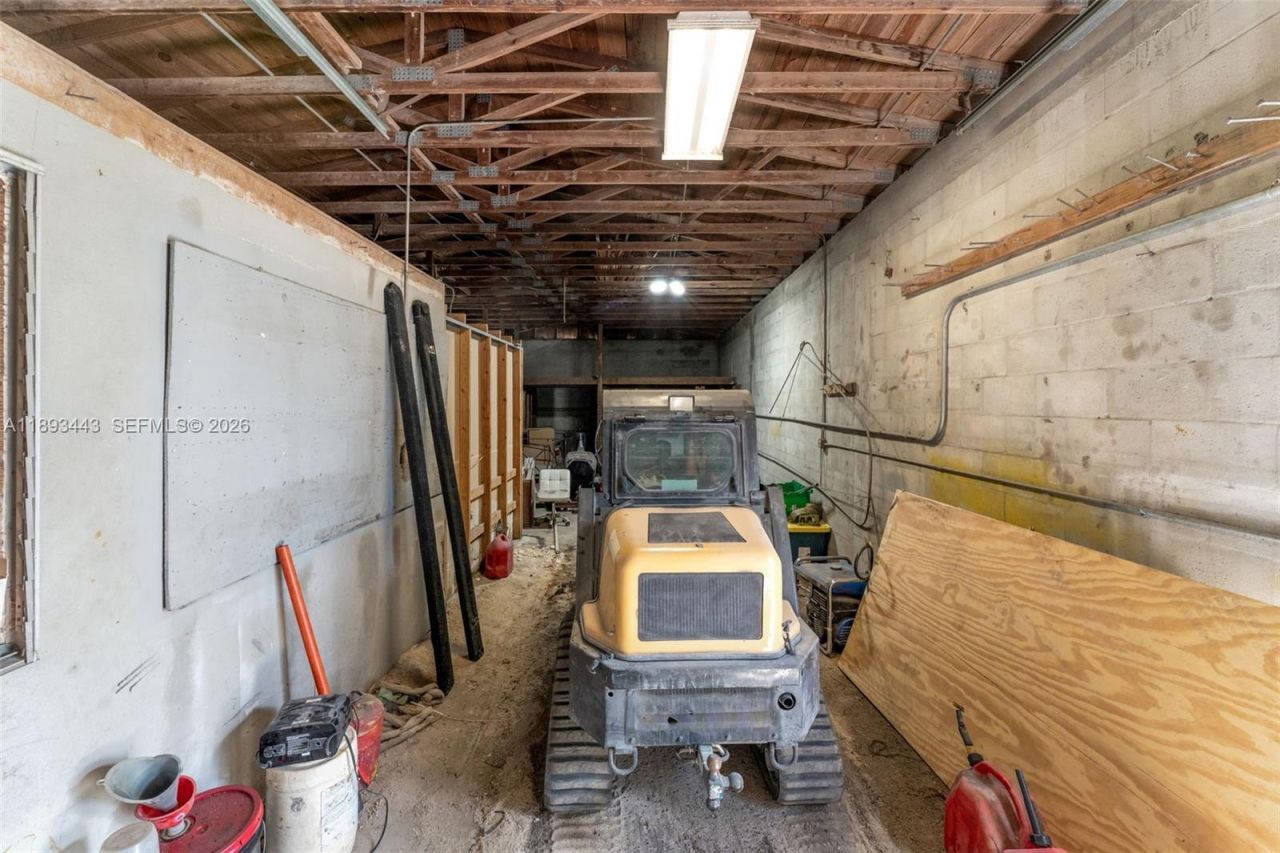 15100 SW 200th St, Miami, FL 33187 Photo