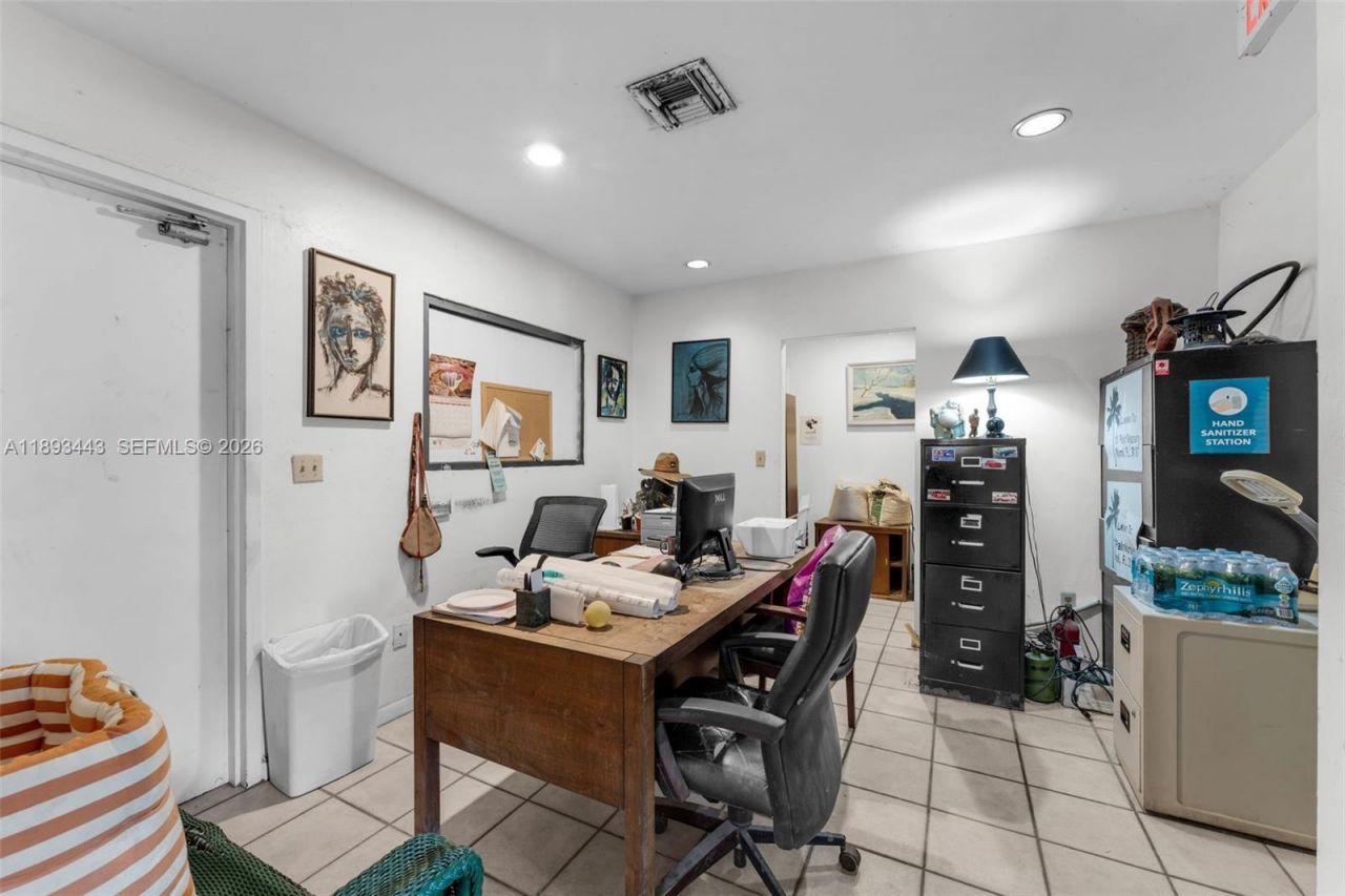 15100 SW 200th St, Miami, FL 33187 Photo