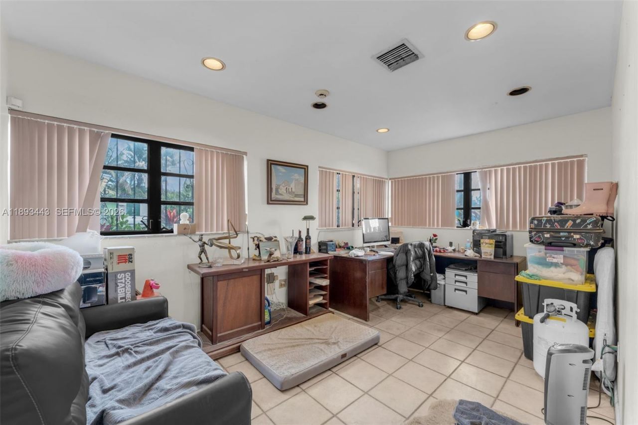 15100 SW 200th St, Miami, FL 33187 Photo