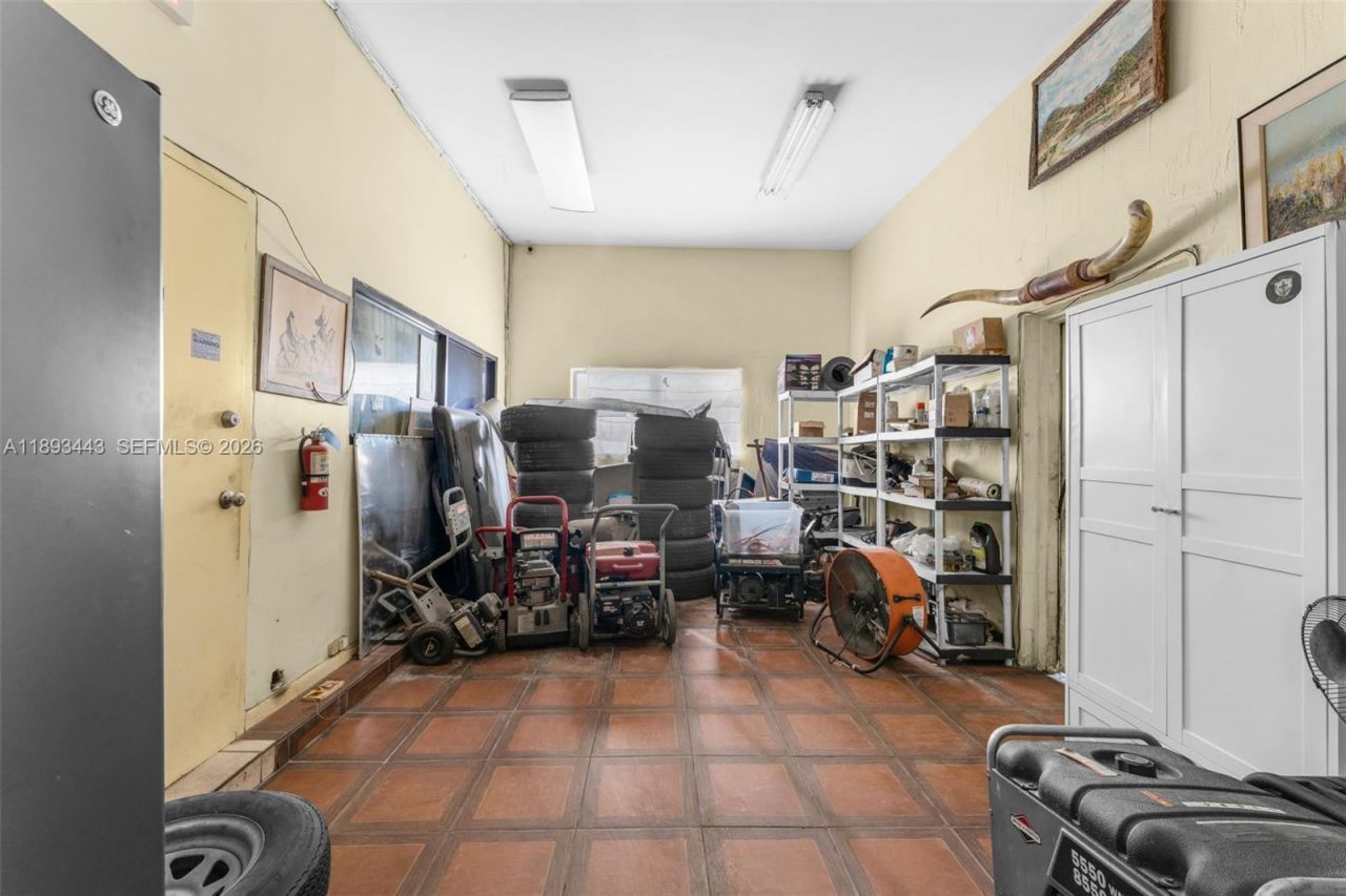 15100 SW 200th St, Miami, FL 33187 Photo