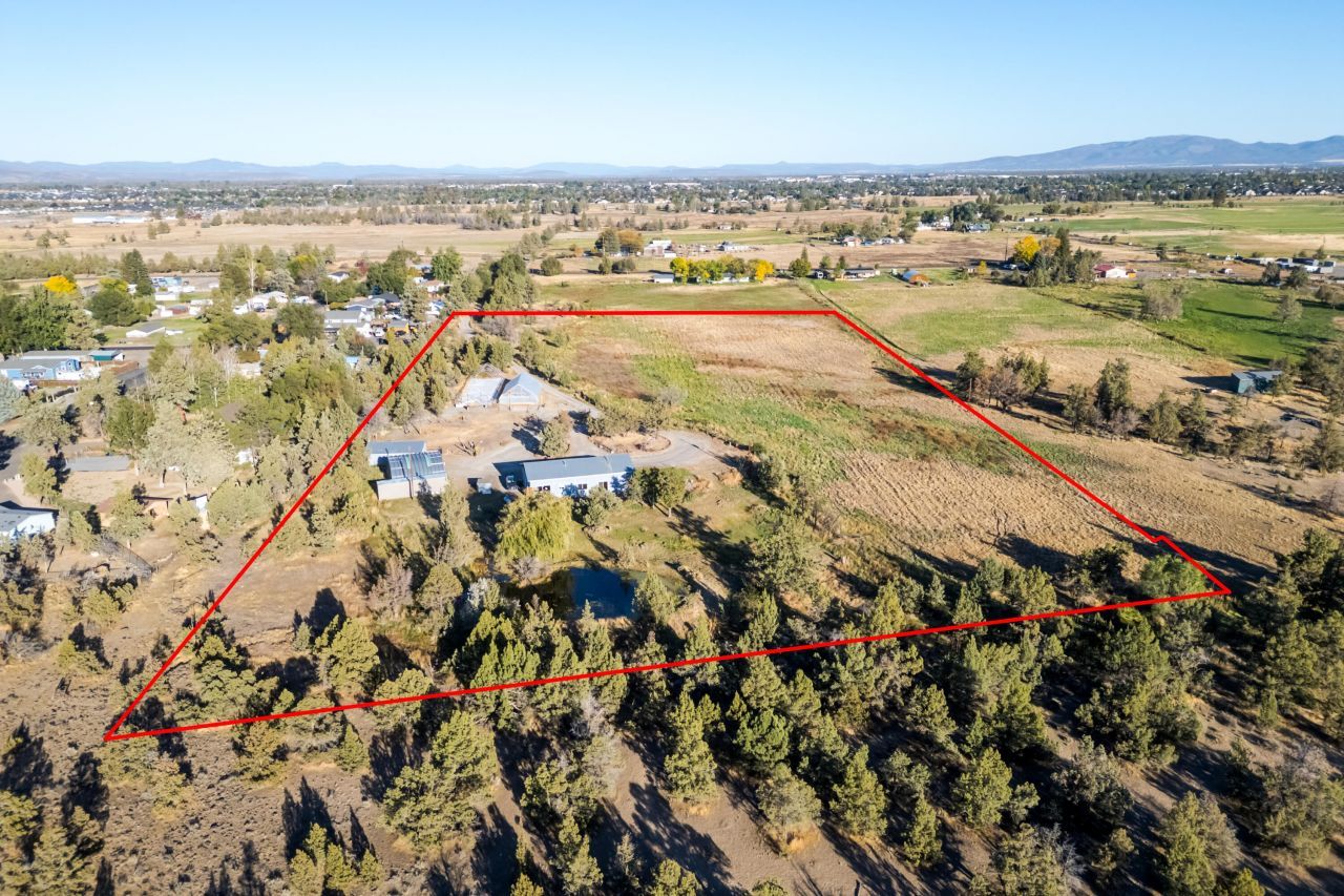 1991 NW 35th Street, Redmond, OR 97756 Main Photo