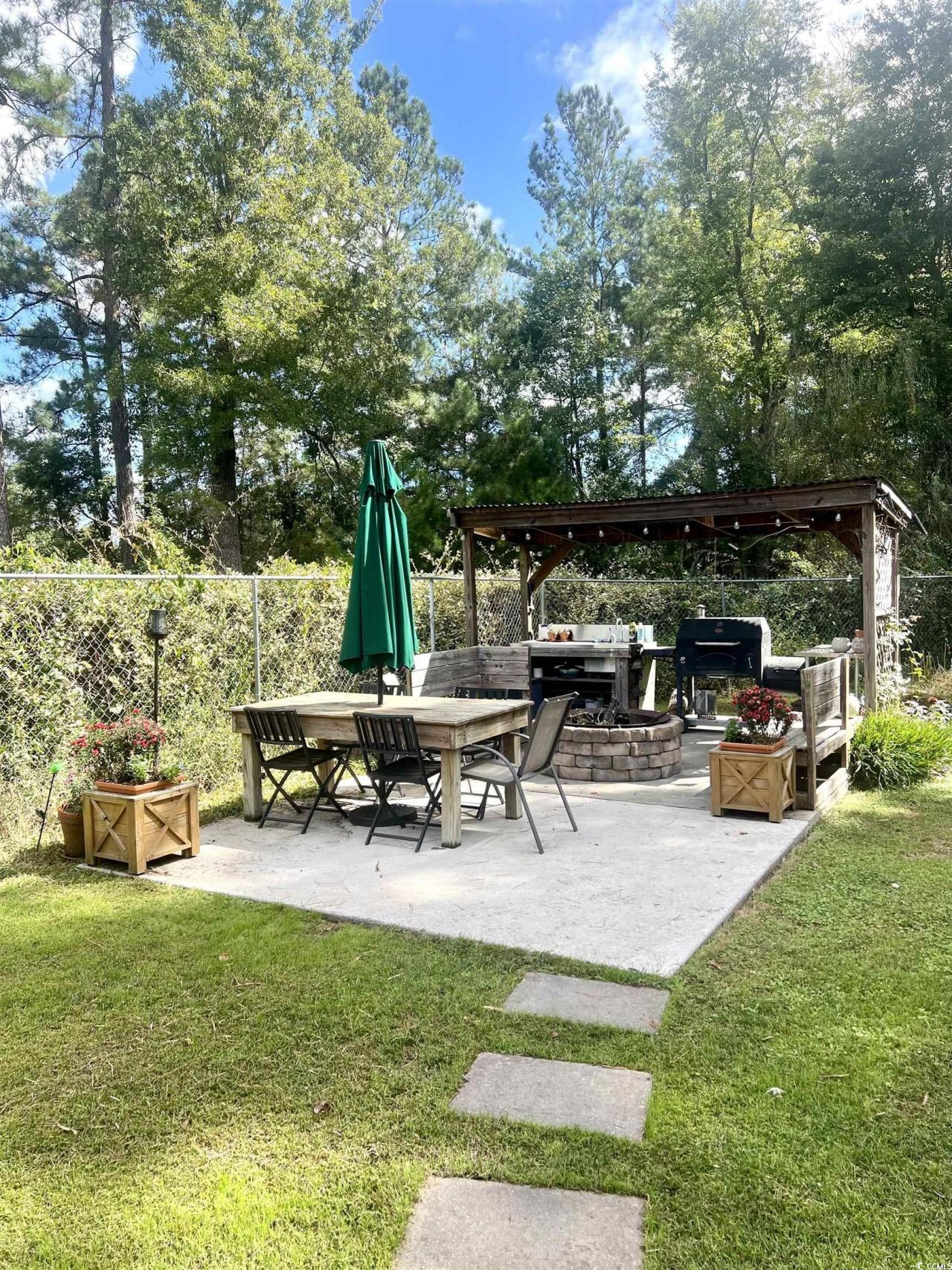 6426 Highway 90 Photo 4