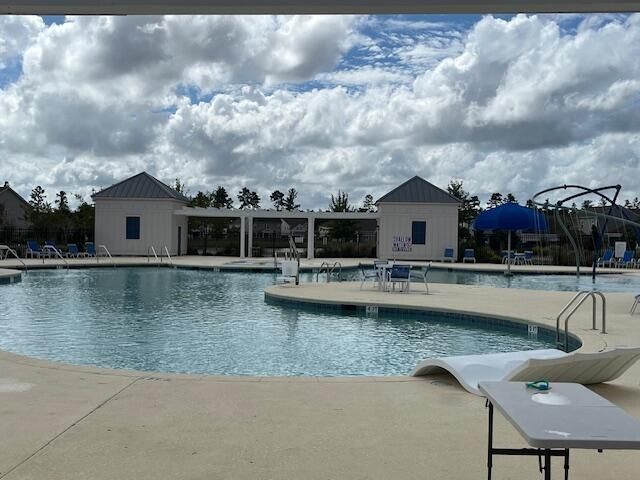 618 Hilchot Drive Photo 32