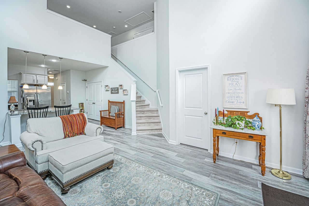 618 Hilchot Drive Photo 5