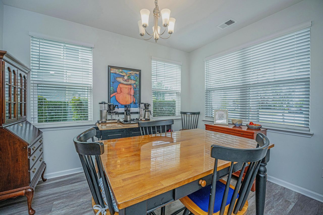 618 Hilchot Drive Photo 6