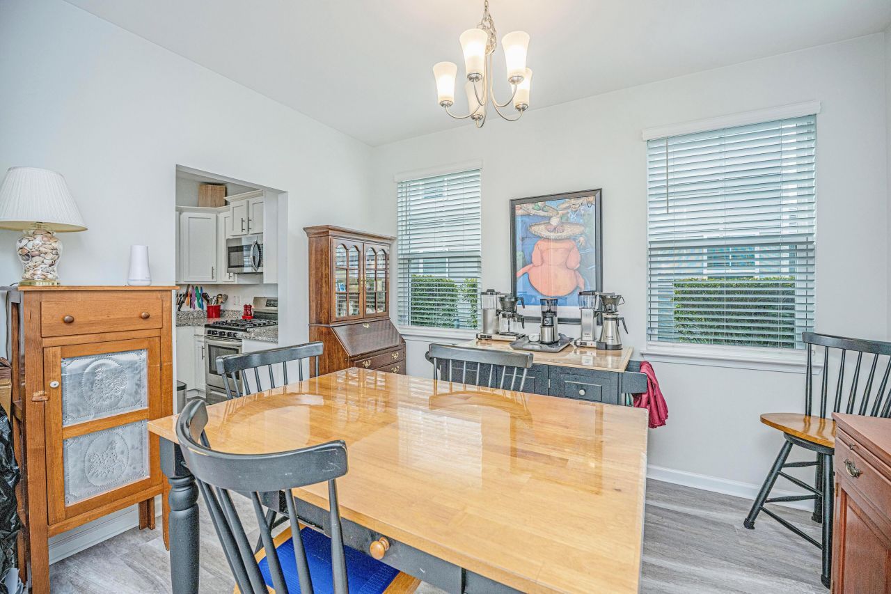 618 Hilchot Drive Photo 7