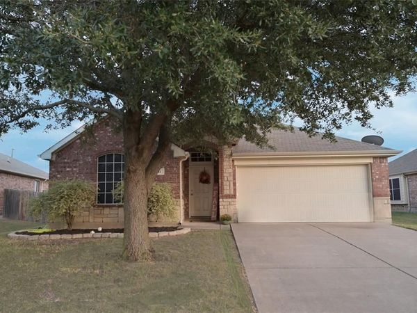 741 W Bend Boulevard, Burleson, TX 76028