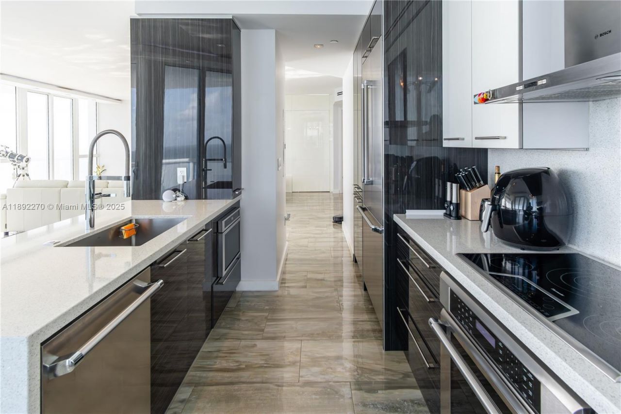 16425 Collins Ave, Unit OS16A, Sunny Isles Beach, FL 33160 Photo