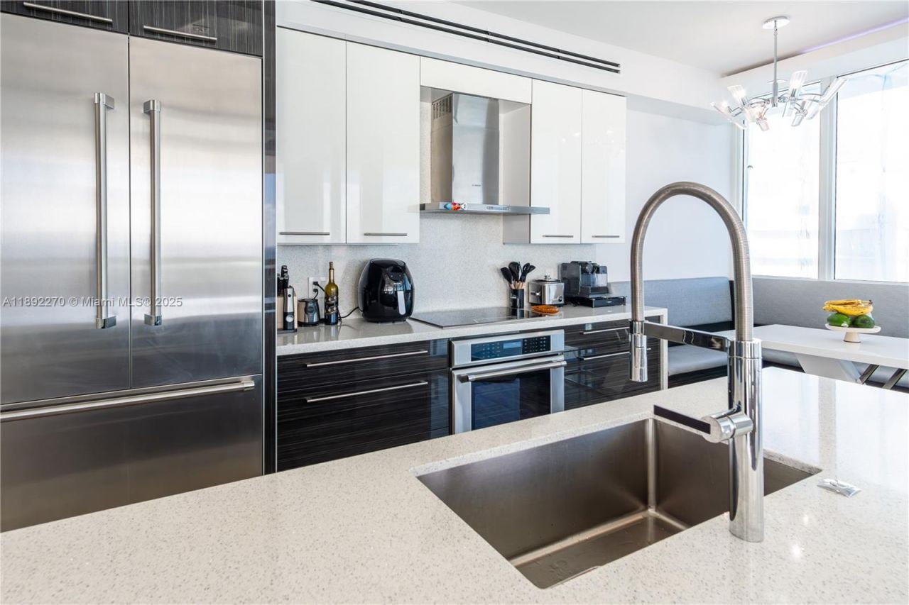 16425 Collins Ave, Unit OS16A, Sunny Isles Beach, FL 33160 Photo