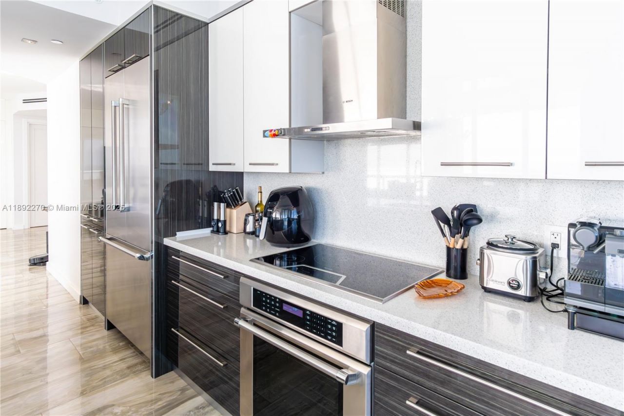 16425 Collins Ave, Unit OS16A, Sunny Isles Beach, FL 33160 Photo