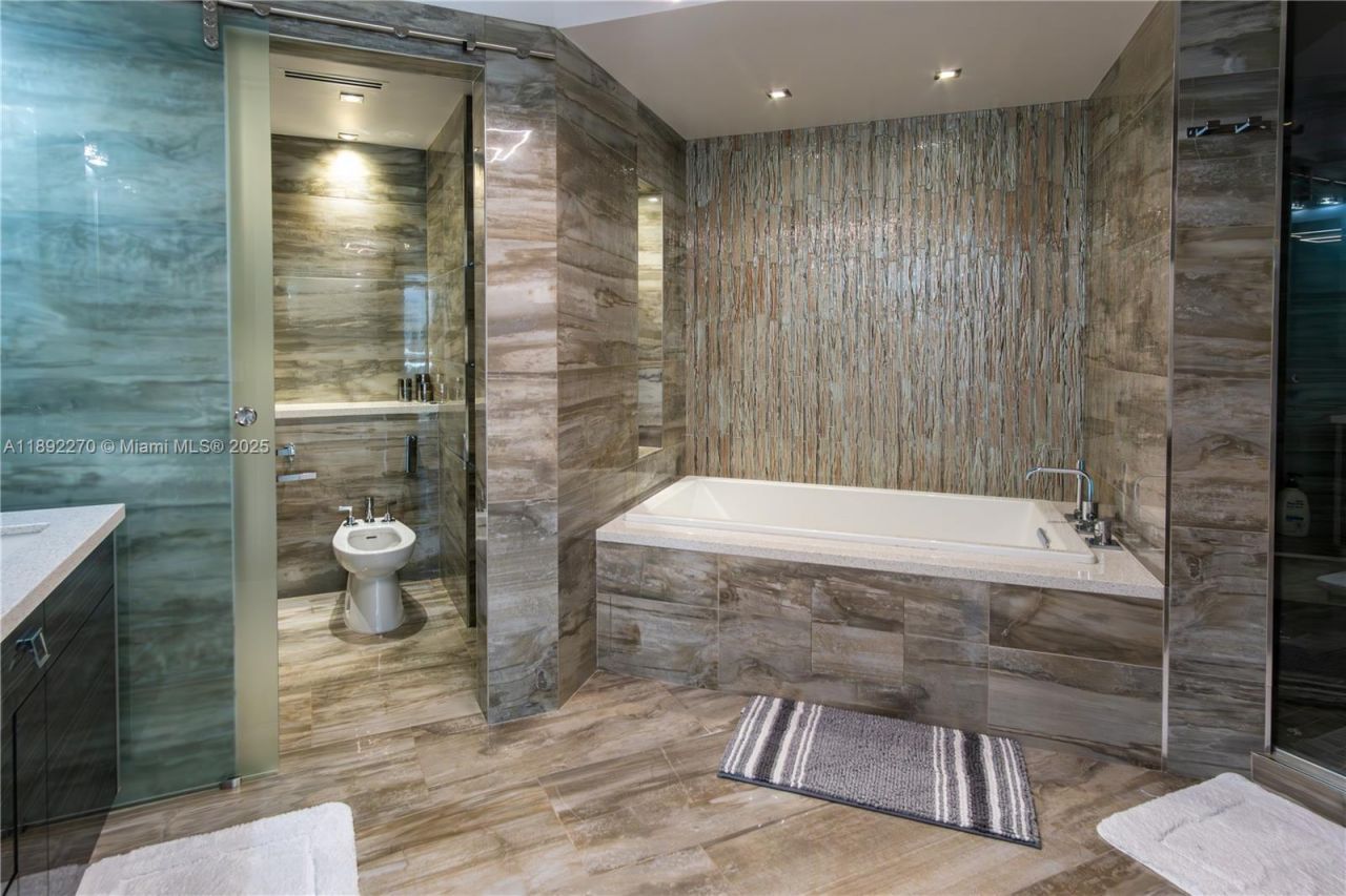 16425 Collins Ave, Unit OS16A, Sunny Isles Beach, FL 33160 Photo