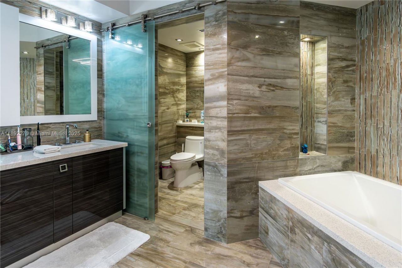 16425 Collins Ave, Unit OS16A, Sunny Isles Beach, FL 33160 Photo