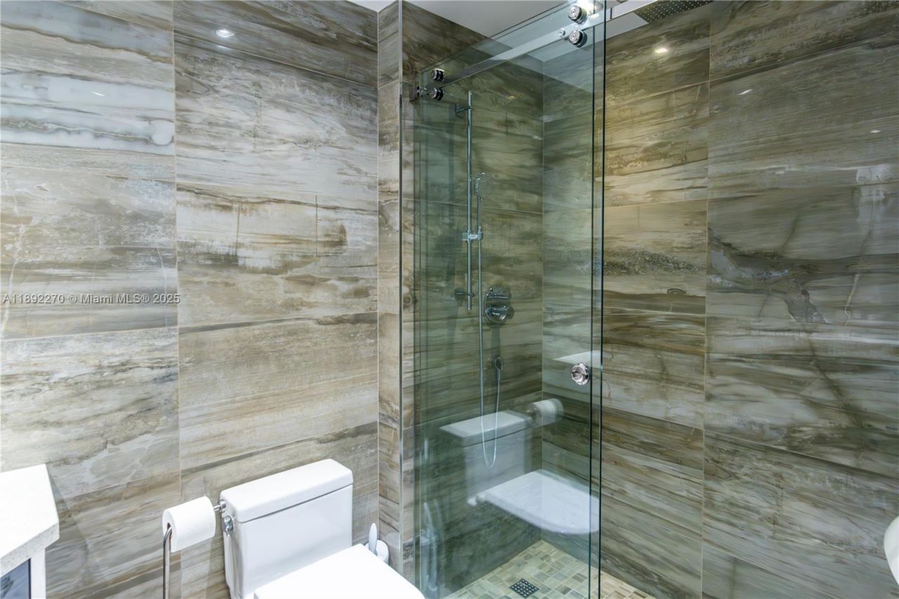 16425 Collins Ave, Unit OS16A, Sunny Isles Beach, FL 33160 Photo