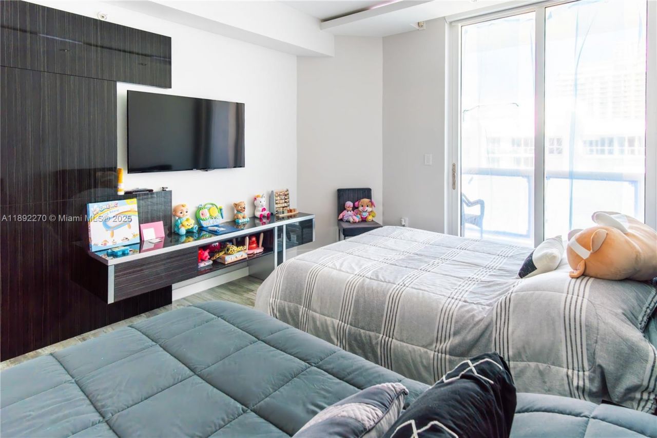 16425 Collins Ave, Unit OS16A, Sunny Isles Beach, FL 33160 Photo