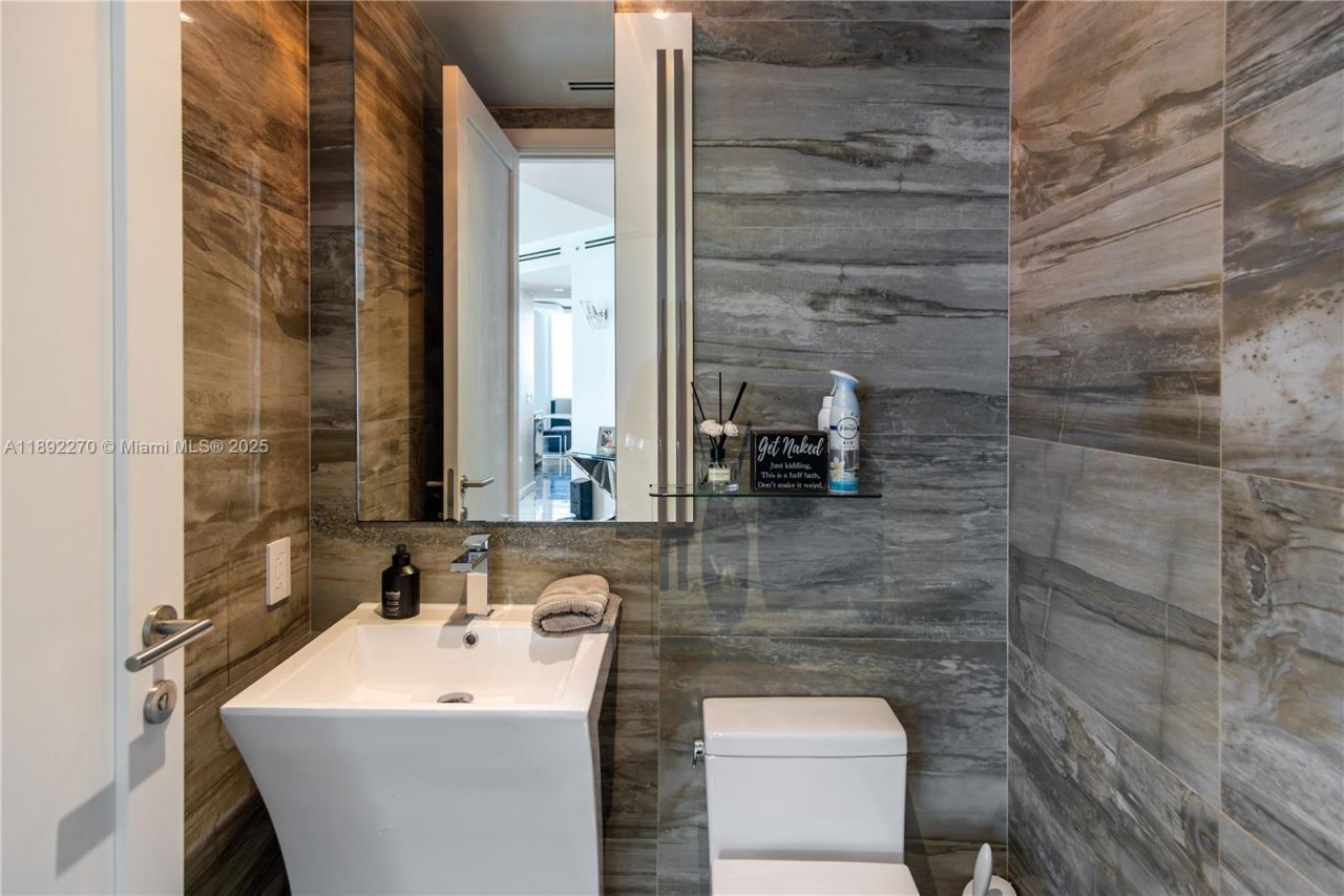 16425 Collins Ave, Unit OS16A, Sunny Isles Beach, FL 33160 Photo