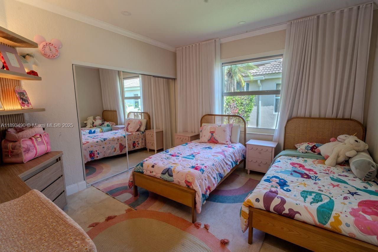 2493 Poinciana Dr, Weston, FL 33327 Photo