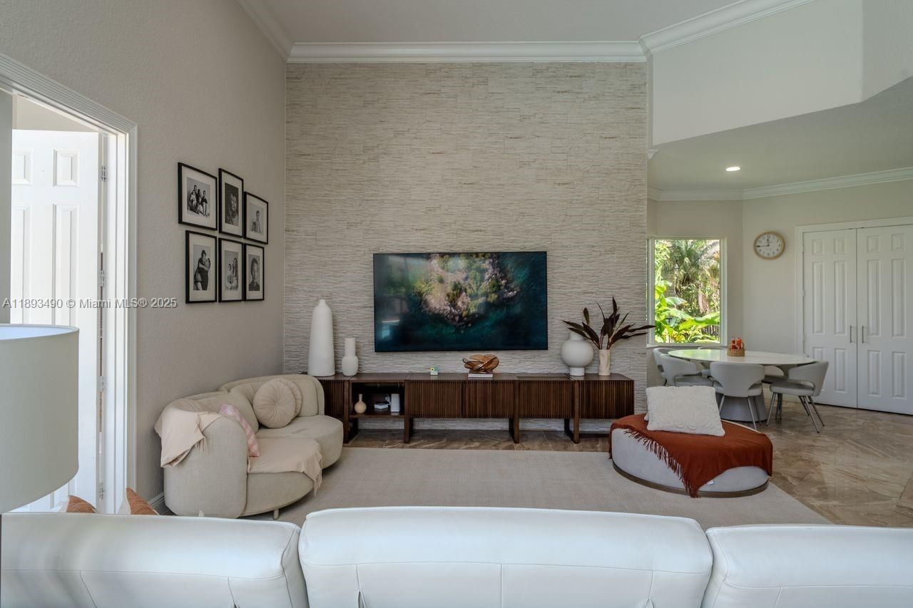 2493 Poinciana Dr, Weston, FL 33327 Photo