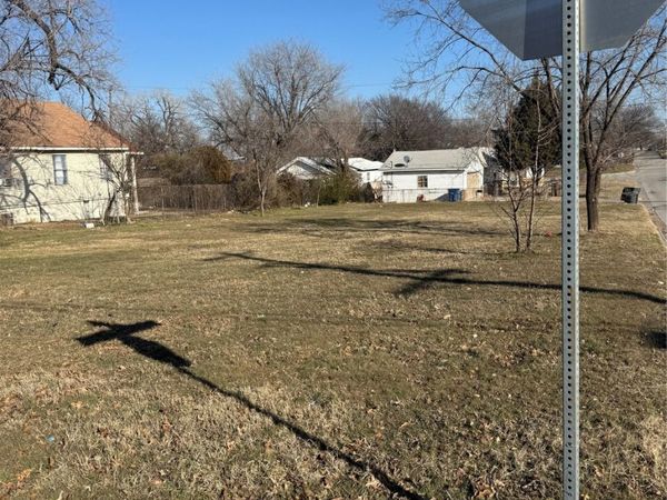 1401 N Yale Avenue , Tulsa, OK 74115