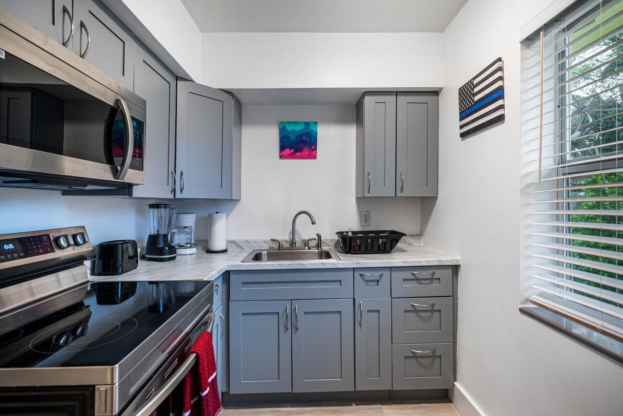 1125 NE 80th Street, Miami, FL 33138 Photo