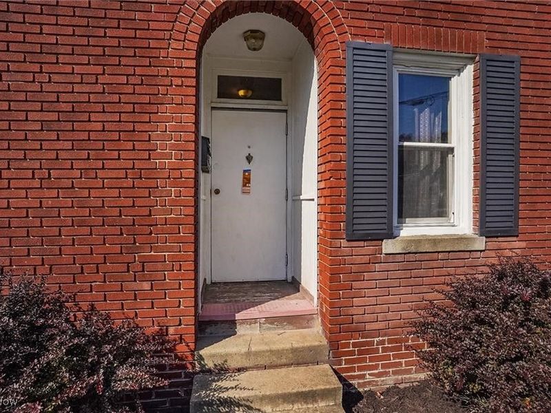 2890 Bailey Road, Cuyahoga Falls, OH 44221 Photo 2