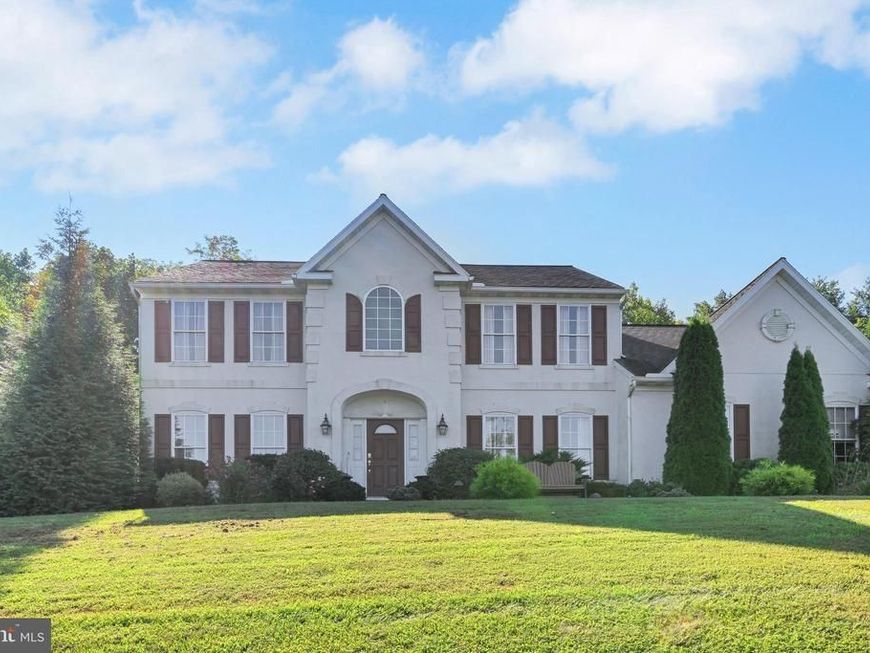 14 Blue Spruce Drive, Honey Brook, PA 19344 Main Photo