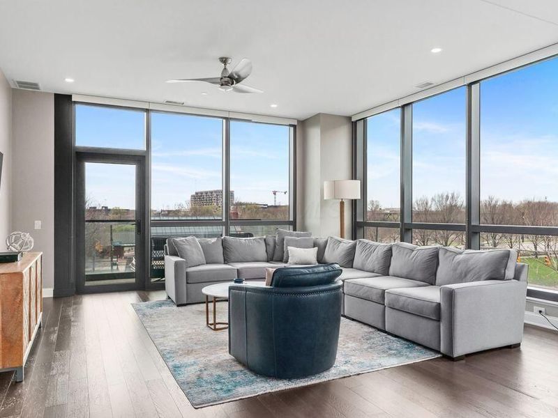 250 W Spring Street, Unit 326, Columbus, OH 43215 Photo 2