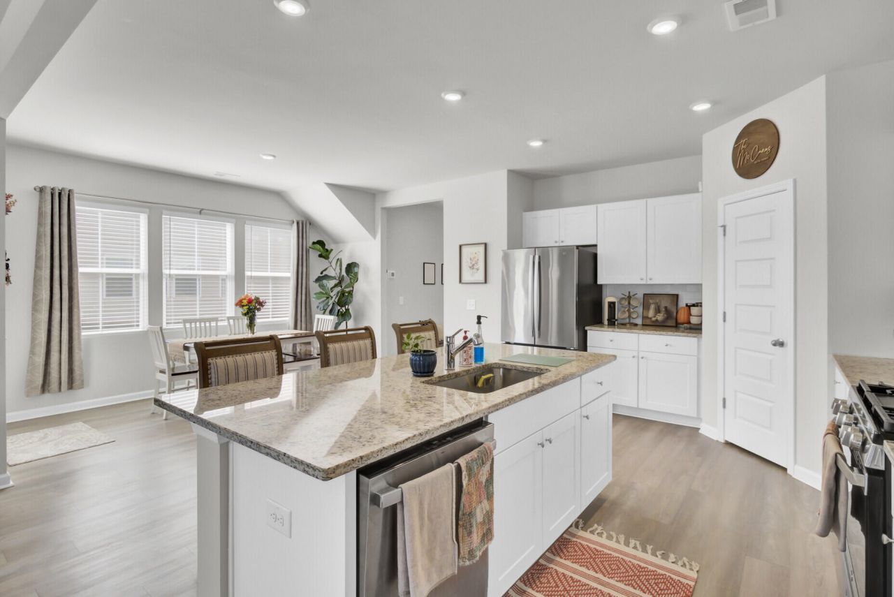 109 Pine Gate Drive Photo 17