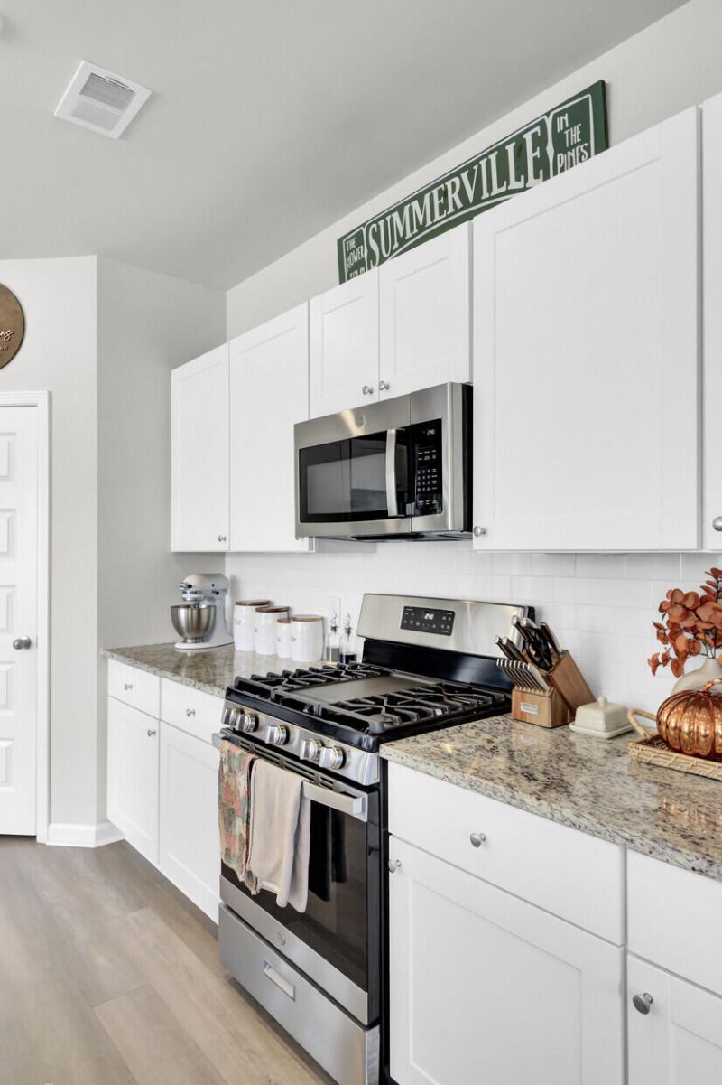 109 Pine Gate Drive Photo 18