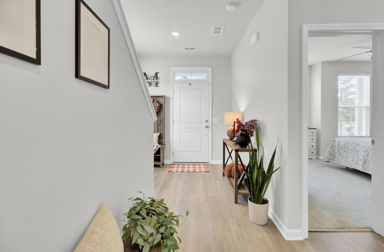 109 Pine Gate Drive Photo 8