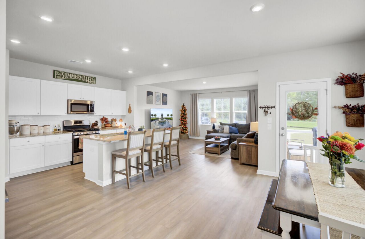 109 Pine Gate Drive Photo 9