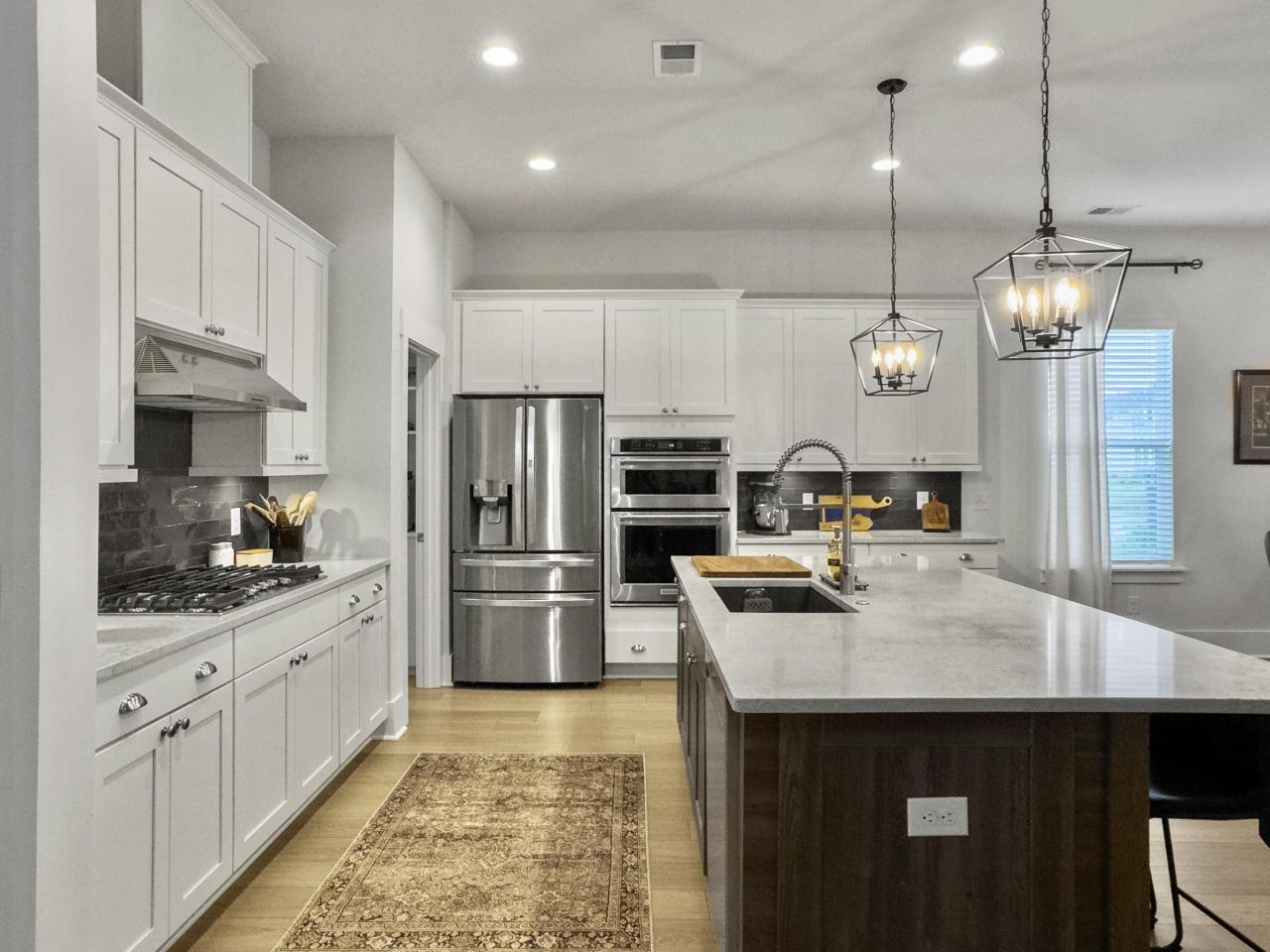 663 Blueway Avenue Photo 24