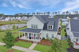 663 Blueway Avenue photo 4