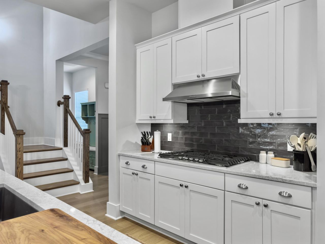 663 Blueway Avenue Photo 31